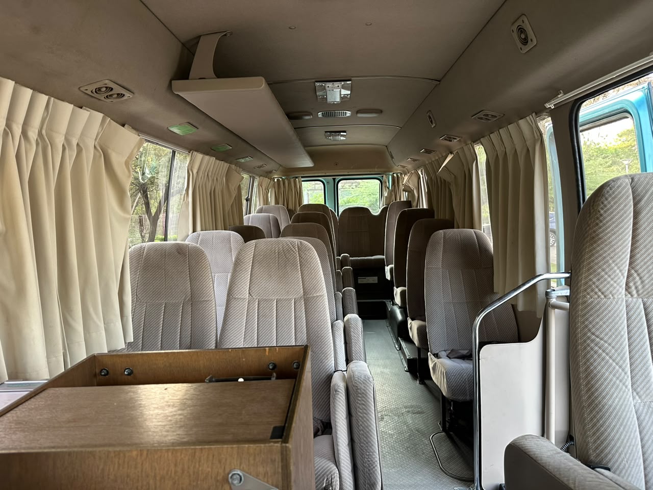 TOYOTA COASTER thumbnail 4
